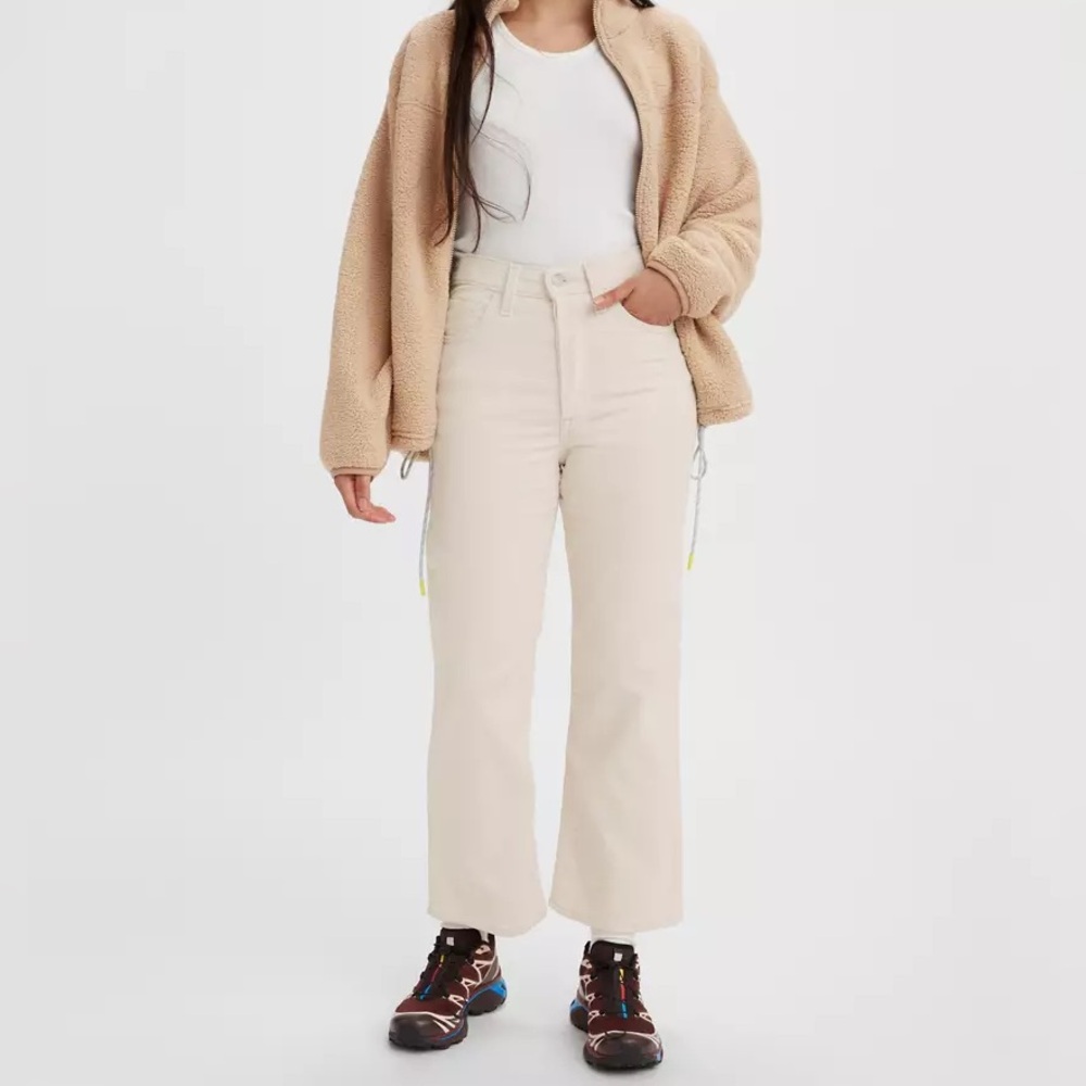 Levi’s off white corduroy ribcage crop